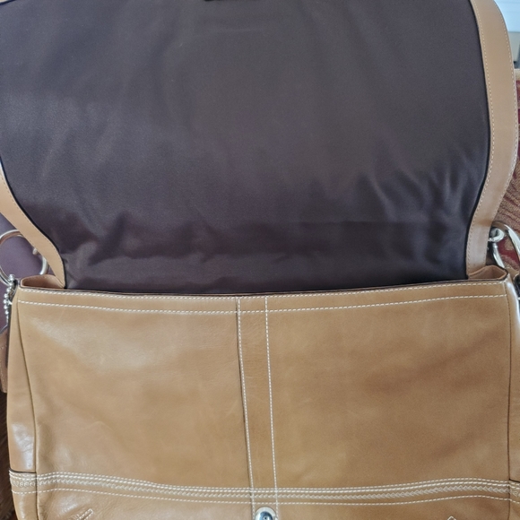 Coach Leather Shoulder Bag - Picture 5 of 8